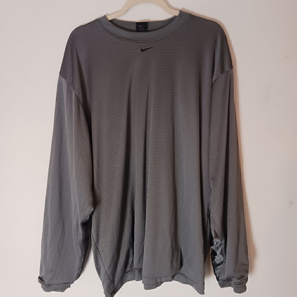 Nike Mixed Fabric Activewear Top Men's size XXL Gray & Black Long Sleeve